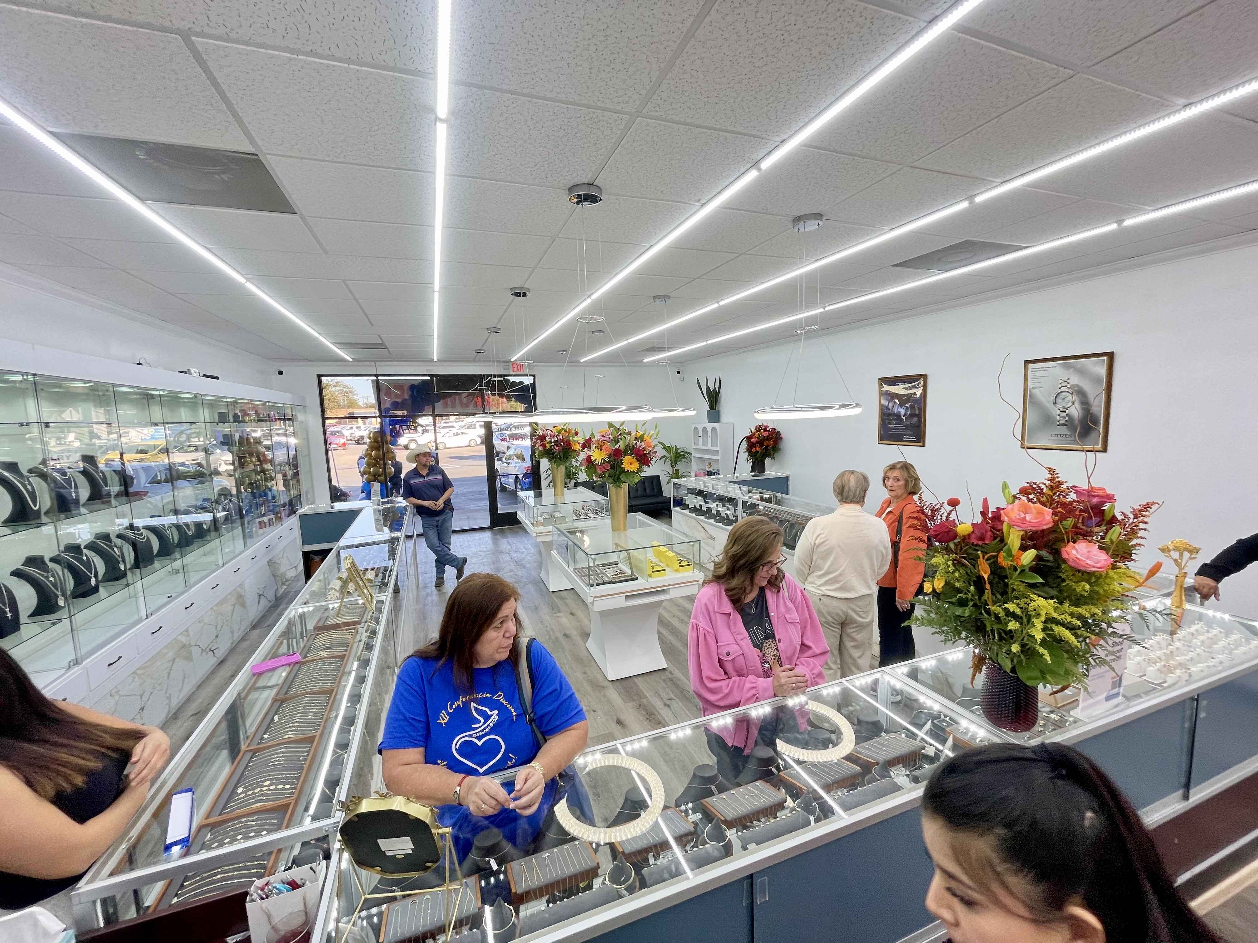 View towards entrance with modern display cases
